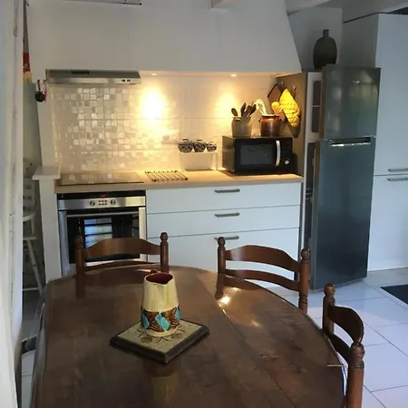 Prázdninový dům Le Du Refuge Du Peintre Proche De St Emilion *
