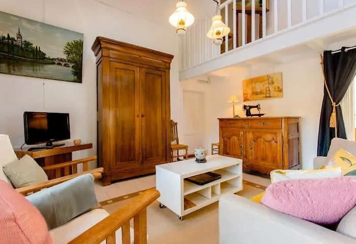 Casa de Férias Le Du Refuge Du Peintre Proche De St Emilion